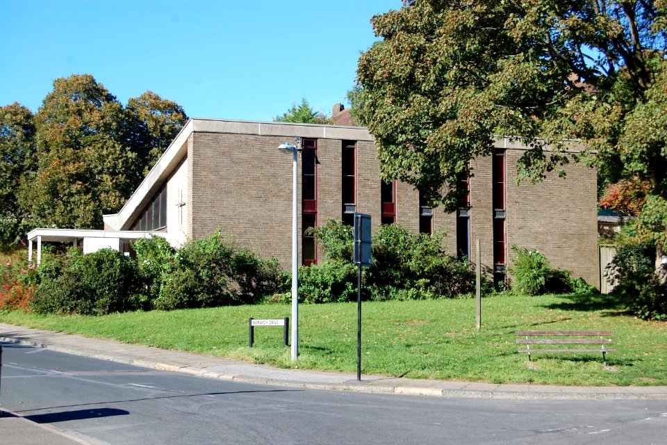 Church of the Holy Nativity, Norwich Drive, Bevendean (September 2018) (1)