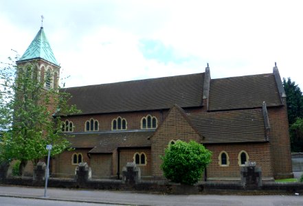 Church of the Holy Family, Yorke Road, Reigate (June 2013) (1)