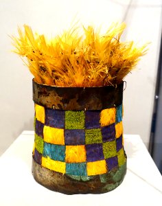 Crown, Peru, north coast, Chimu style, c. 1350-1450 AD, feathers, reeds, copper bars, silver, metal overlaid with skin - Textile Museum, George Washington University - DSC09890