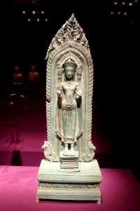 Crowned buddha, Thailand or Cambodia, Lopburi period, 1100s-1200s AD, bronze - Arthur M. Sackler Gallery - DSC05174