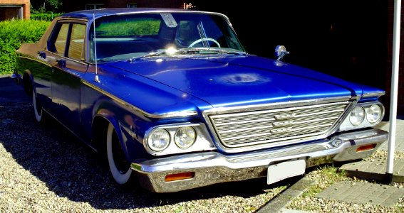 Chrysler limousine