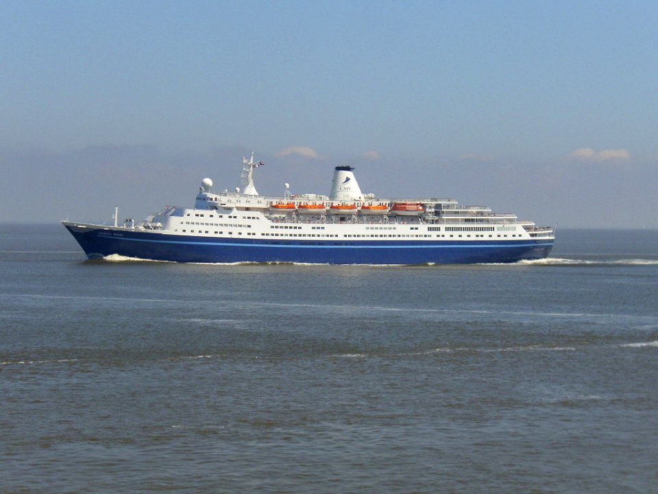 Cruise ship Marco Polo 2014-05-17 (1)