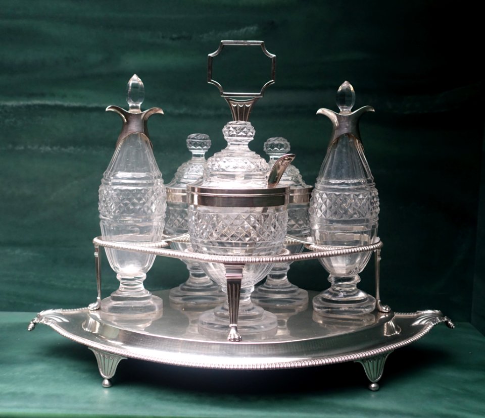 Cruet set, Paul Storr, London, 1800-1801, silver, glass - Fowler Museum - University of California, Los Angeles - DSC02552