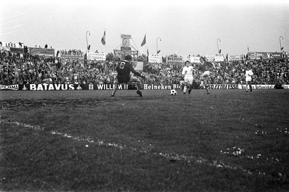Cruijff (Ajax) scoort, Bestanddeelnr 924-5812