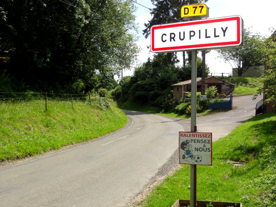 Crupilly (Aisne) city limit sign