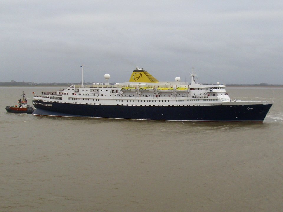 Cruise ship Azores (3)