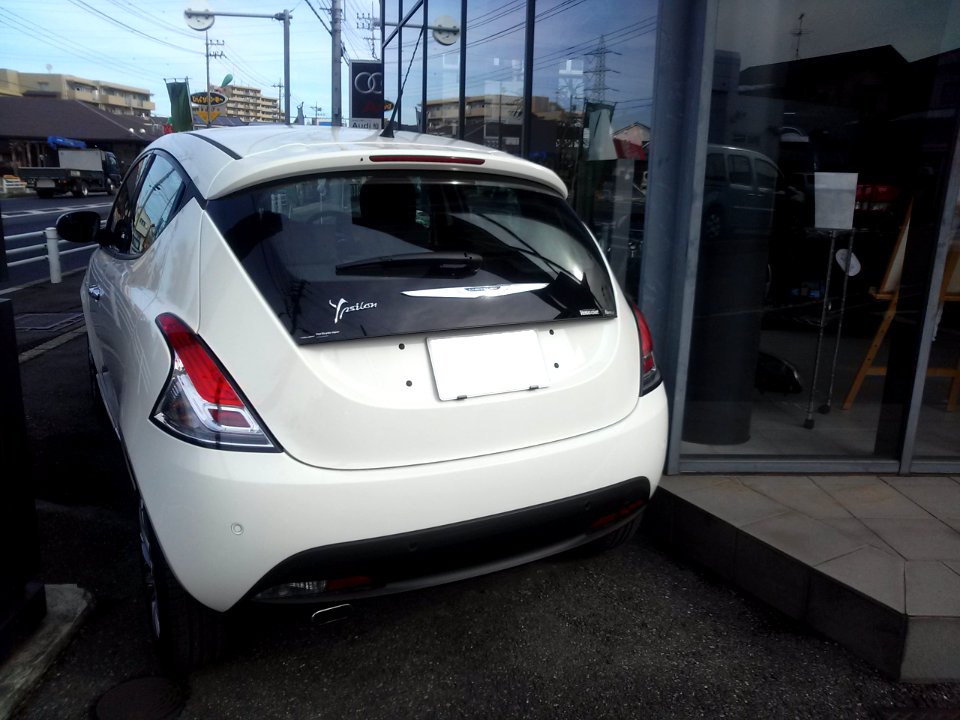 Chrysler Ypsilon 20130123 rear