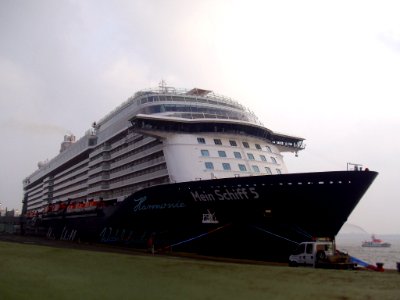 Cruise ship Mein Schiff 5