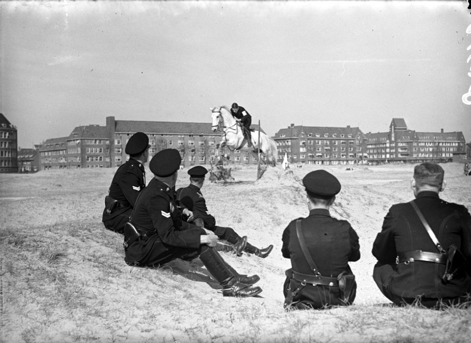 Cross-Country Amsterdam, Bestanddeelnr 902-1108