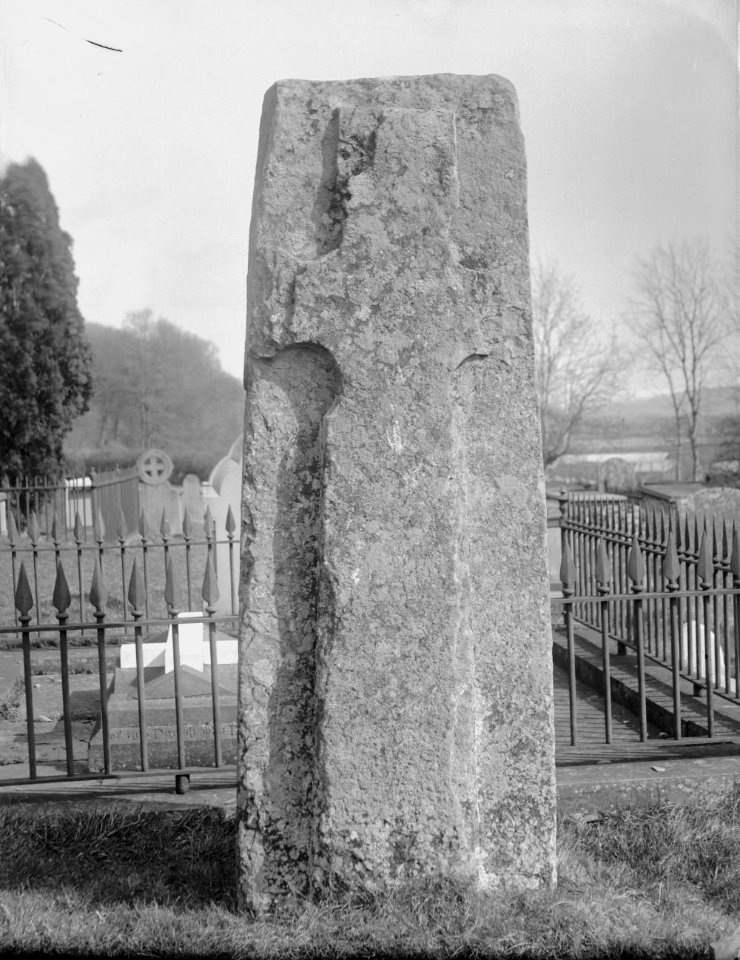 Cross situated in a churchyard at Llowes (1294460)