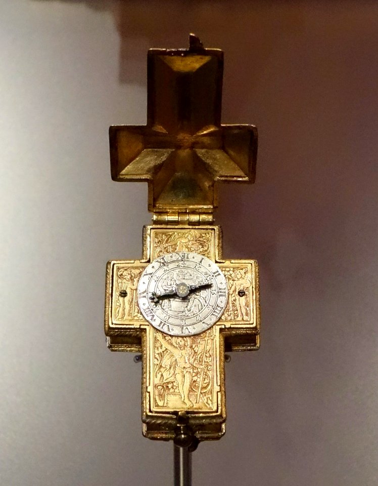 Cruciform watch, Giovanni Battista Mascarone, Milan, c. 1600 - Mathematisch-Physikalischer Salon, Dresden - DSC07895