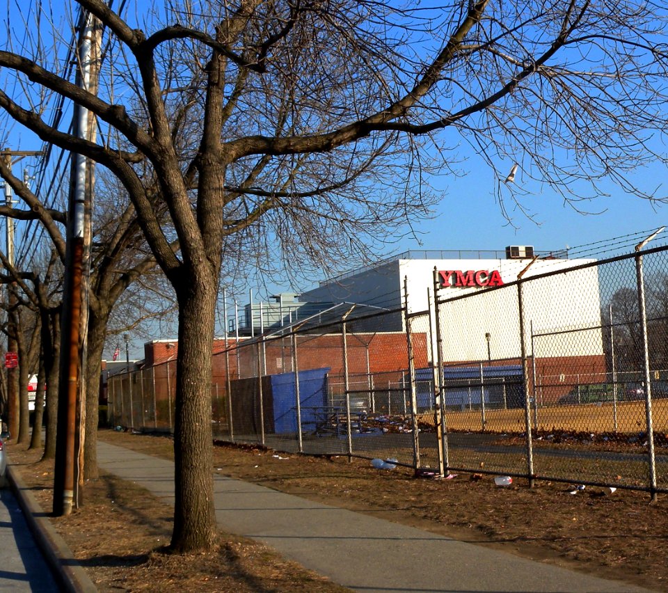 Crosseye YMCA Bellerose jeh