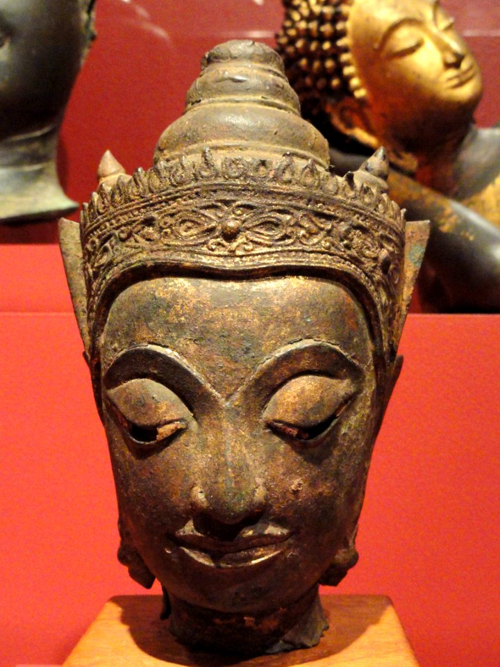 Crowned Buddha Head, Ayutthaya, Thailand, 16th century AD, leaded bronze with traces of gilding - San Diego Museum of Art - DSC06409
