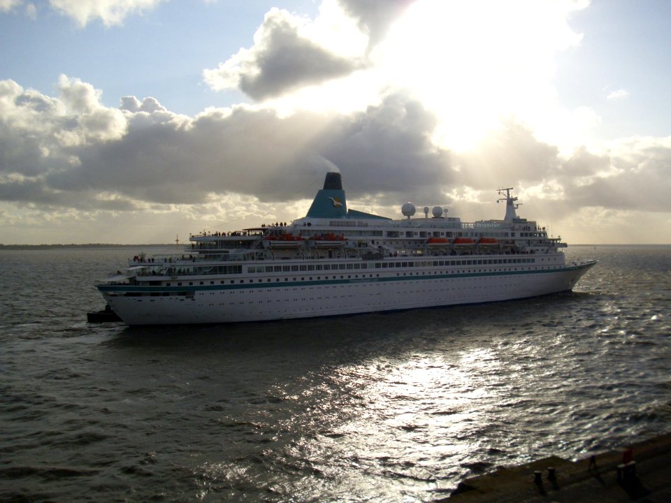 Cruise ship Albatros 2012-05-12