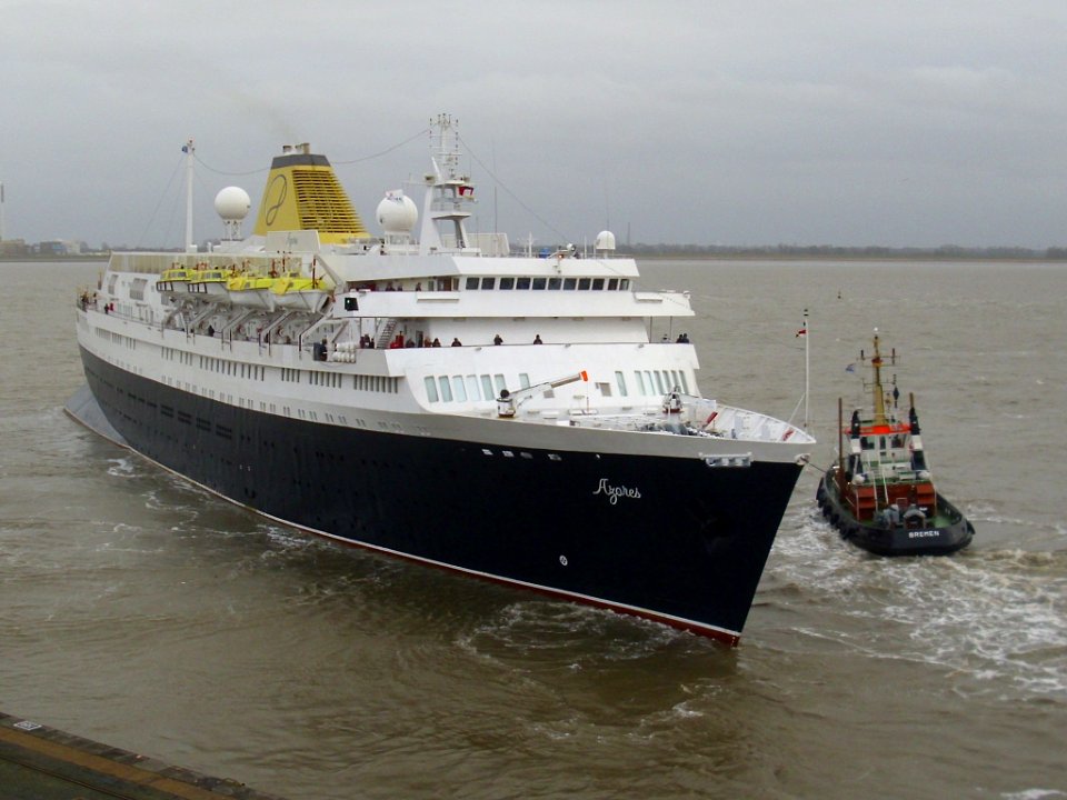 Cruise ship Azores (1)