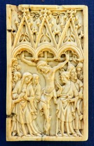 Crucifixion of Christ, wing from a diptych, Northern France, 1365-1400, ivory - Germanisches Nationalmuseum - Nuremberg, Germany - DSC03658