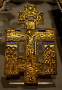 Crucifix, Russian, 1700s to 1800s, brass, enamel - Jordan Schnitzer Museum of Art, University of Oregon - Eugene, Oregon - DSC09297