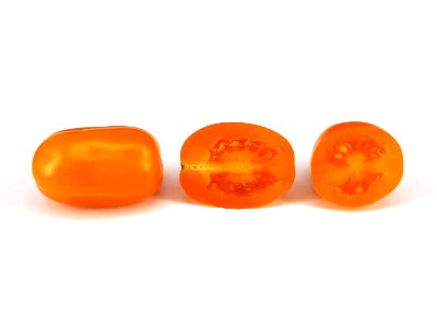 Cross section of Cherry Bambelo tomato 2017 H