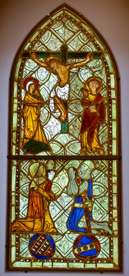Crucifixion with donors Gobelinus von der Schafportzen and Sophia Overstolz, Agneskapelle, Hospitals, Köln, 1313, stained and painted glass - Hessisches Landesmuseum Darmstadt - Darmstadt, Germany - DSC00174