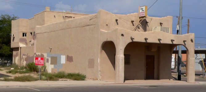 Cruz Trading Post (Casa Grande) from W 1