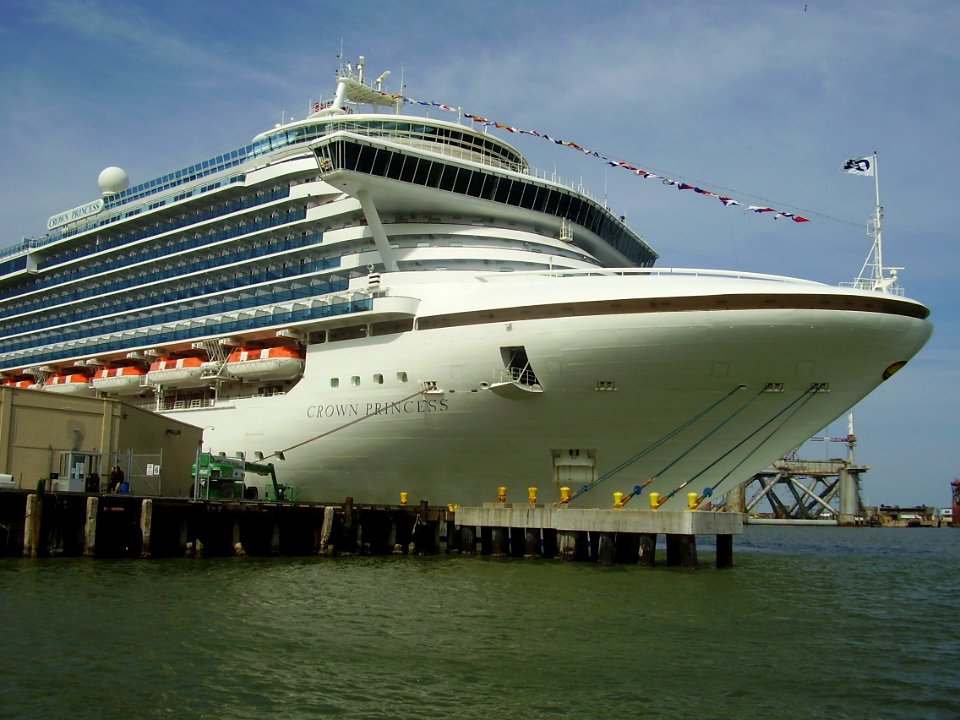 CrownPrincessatGalveston