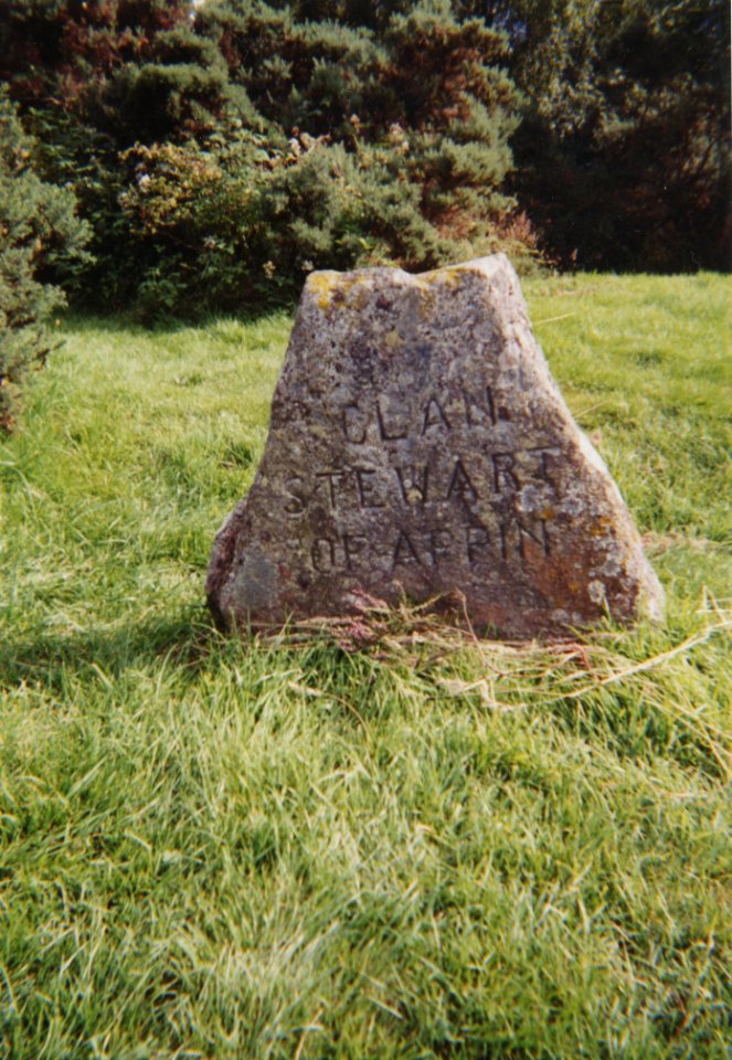 Culloden 2000-5-stone marker