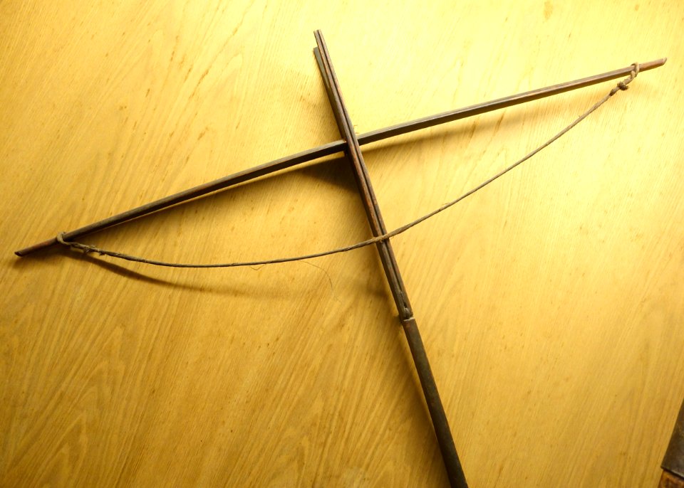 Crossbow, Chut (Ruc) - Vietnam Museum of Ethnology - Hanoi, Vietnam - DSC02636