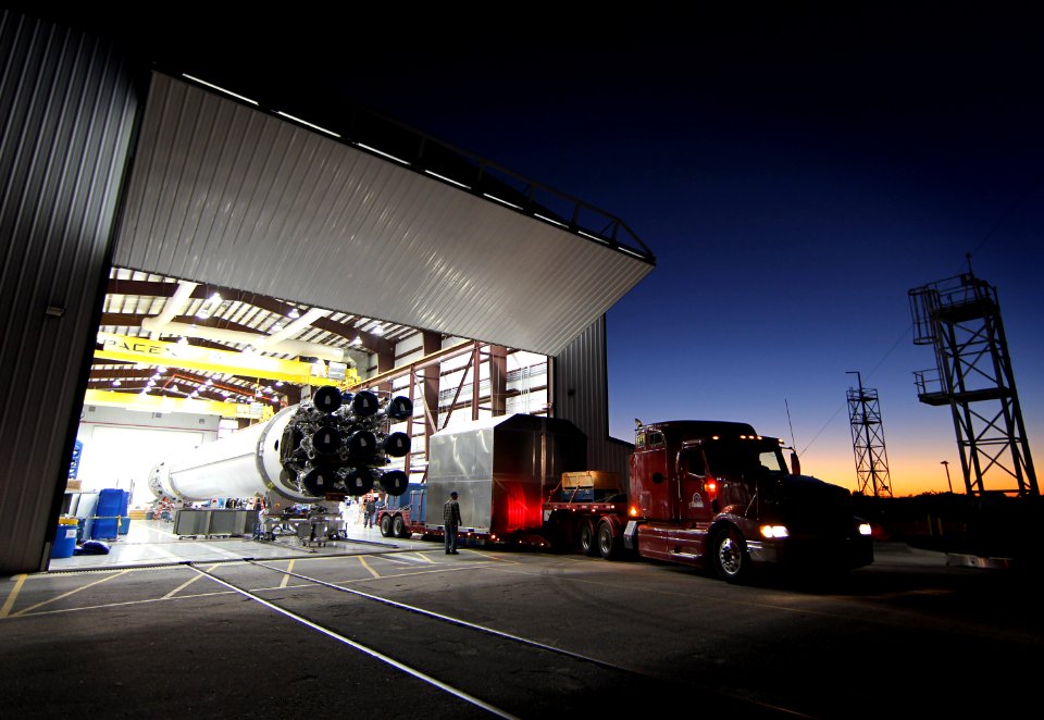 CRS-2 Dragon arrives at hangar