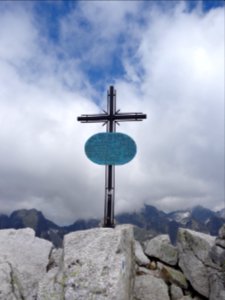 Cross with plaque at Slavkovsky Stit