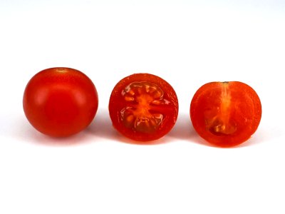 Cross section of Cherry Nebula tomato 2017 I