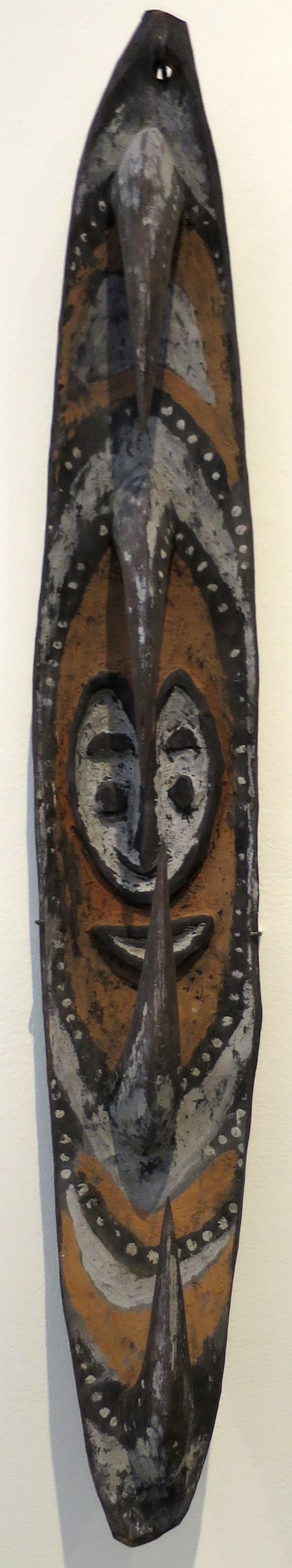 Cult house hook figure (garra), Bahinemo people, Honolulu Museum of Art, 4454.1