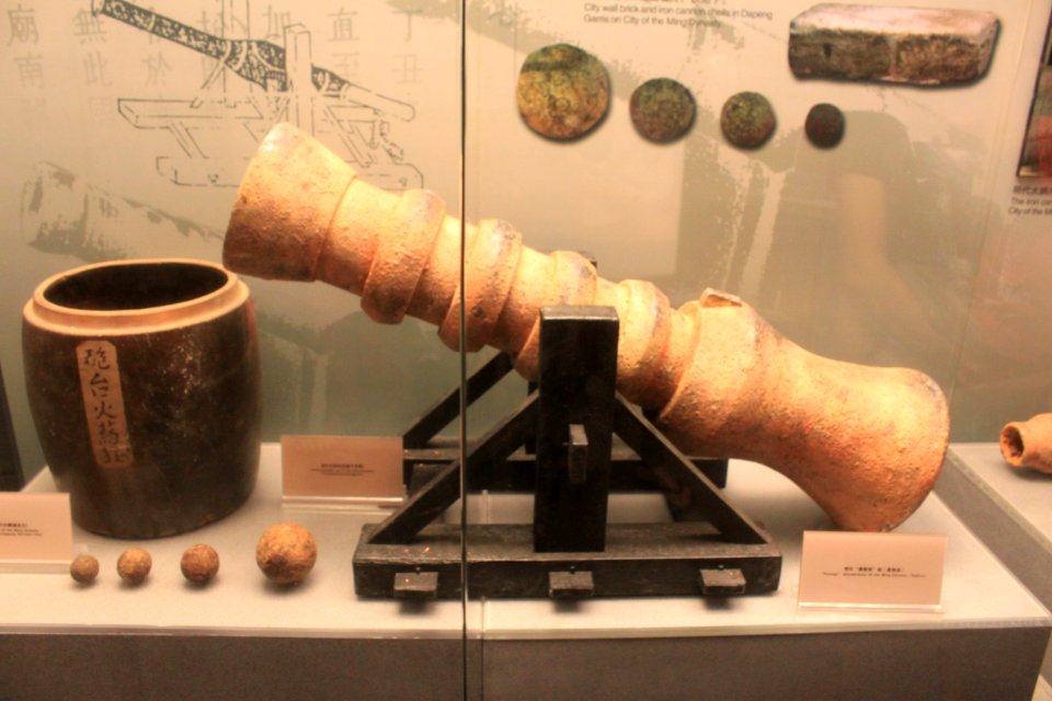 Cultural relics on display in Shenzhen Museum30