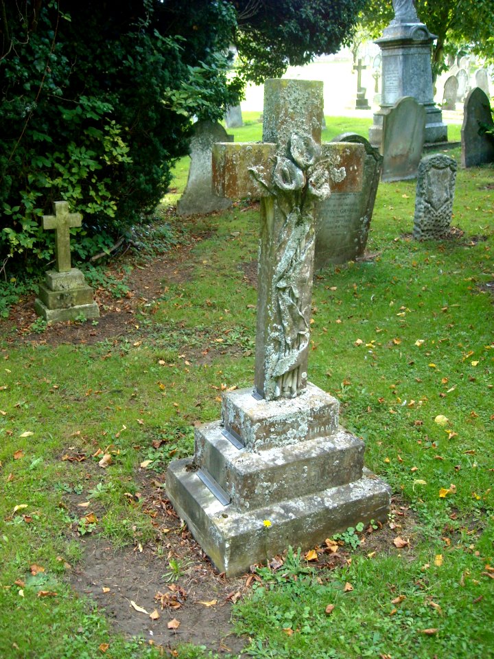 CrossWithFlowersFosterHillRoad