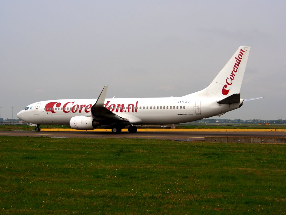 CS-TQU Corendon Dutch Airlines Boeing 737-8K2(WL) - cn 30646 taxiing 14july2013 pic-005