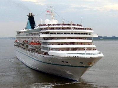 Cruise ship Artania 2012-09-02 (1)