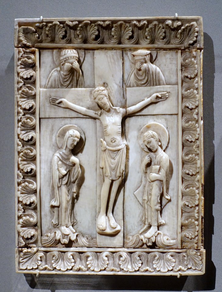 Crucifixion, Northern Rhineland, perhaps Köln, 1050-1100, ivory - Bode-Museum - DSC03623