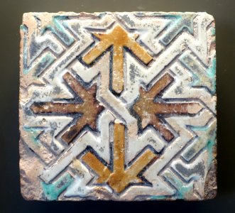 Cuerda seca tile, 12th-13th century - Alcázar of Seville, Spain - DSC07339