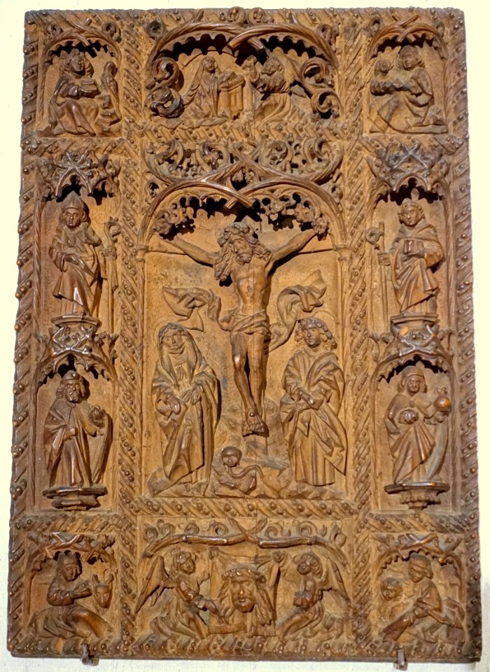 Crucifixion with the Virgin and Saint John, saints, and angels holding the Veil of Veronica, probably a tabernacle door, German, late 1400s, wood - Princeton University Art Museum - DSC06744