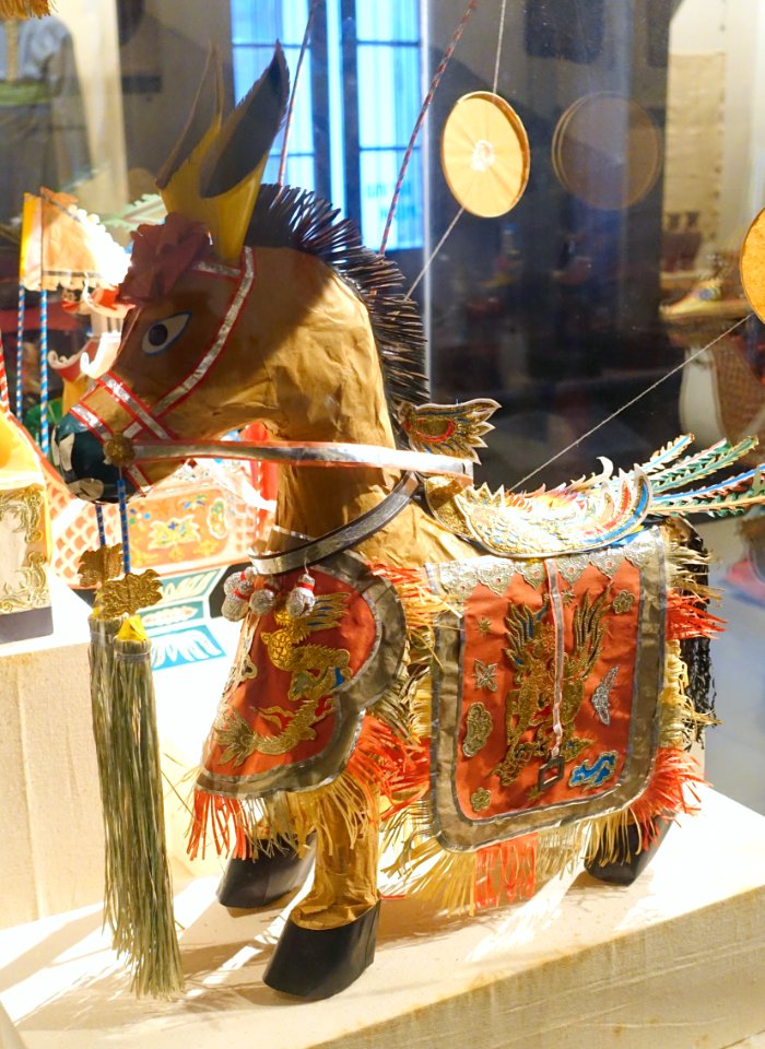 Cult object, Kinh ethnic group, Bac Ninh, colored paper - Vietnam National Museum of Fine Arts - Hanoi, Vietnam - DSC05233