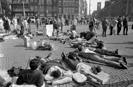 Cuba-reizigers in hongerstaking op de Dam, Bestanddeelnr 921-5492