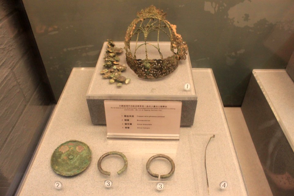 Cultural relics on display in Shenzhen Museum31