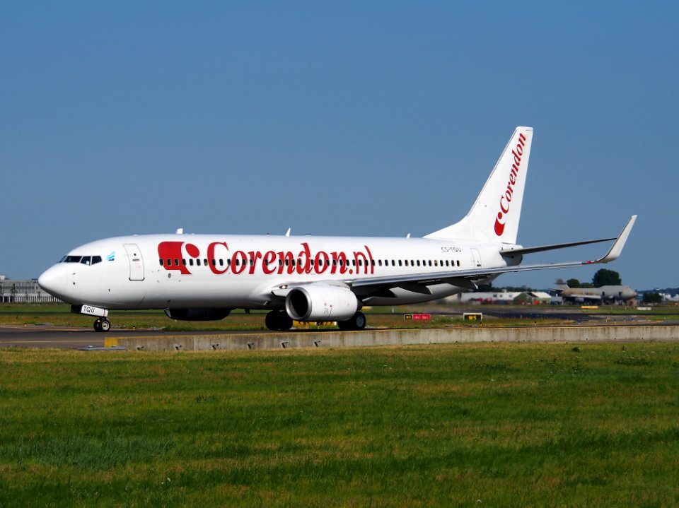 CS-TQU Corendon Dutch Airlines Boeing 737-8K2(WL) - cn 30646, taxiing 21july2013 pic-003