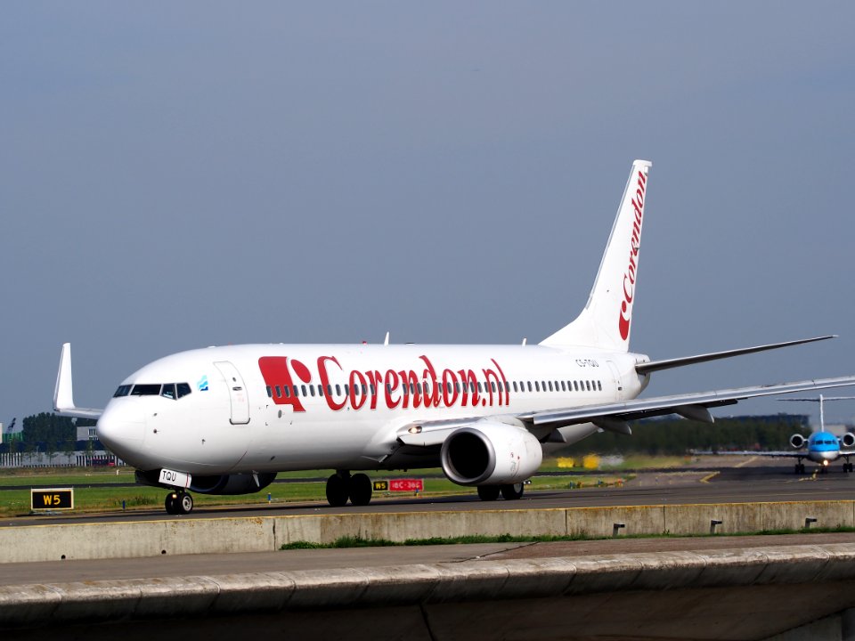 CS-TQU Corendon Dutch Airlines Boeing 737-8K2(WL) - cn 30646, taxiing 25august2013 pic-3