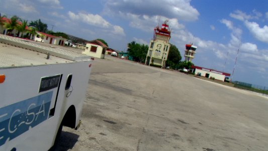 CUBA. CAMAGUEY AEROPORT 3