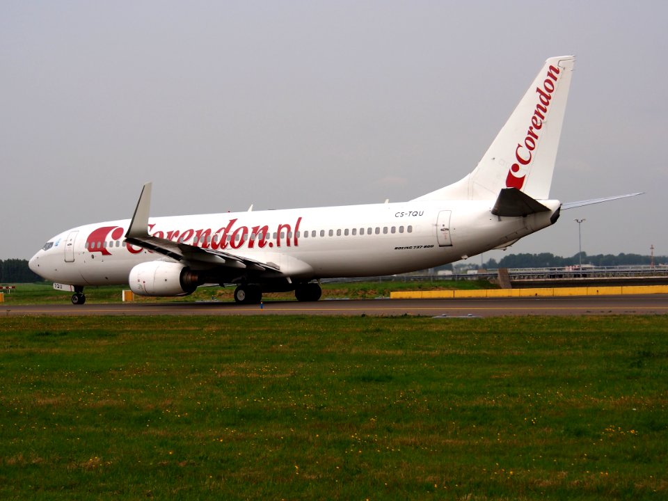 CS-TQU Corendon Dutch Airlines Boeing 737-8K2(WL) - cn 30646 taxiing 14july2013 pic-006