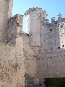 Cuéllar - Castillo, Patio de armas 4