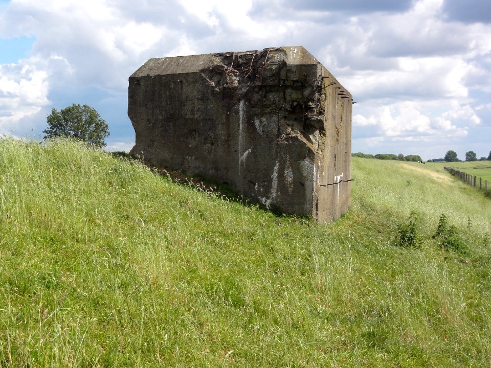 Cuijk Rijksmonument 420214 dozijn kazematten, nr 112 S