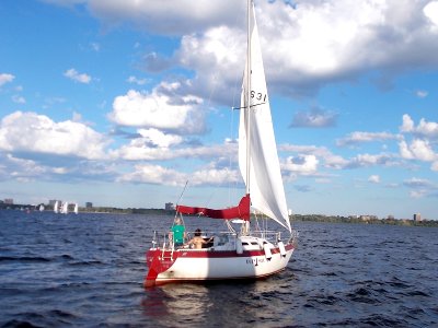 CS 27 Sailboat Poly Mer 2679