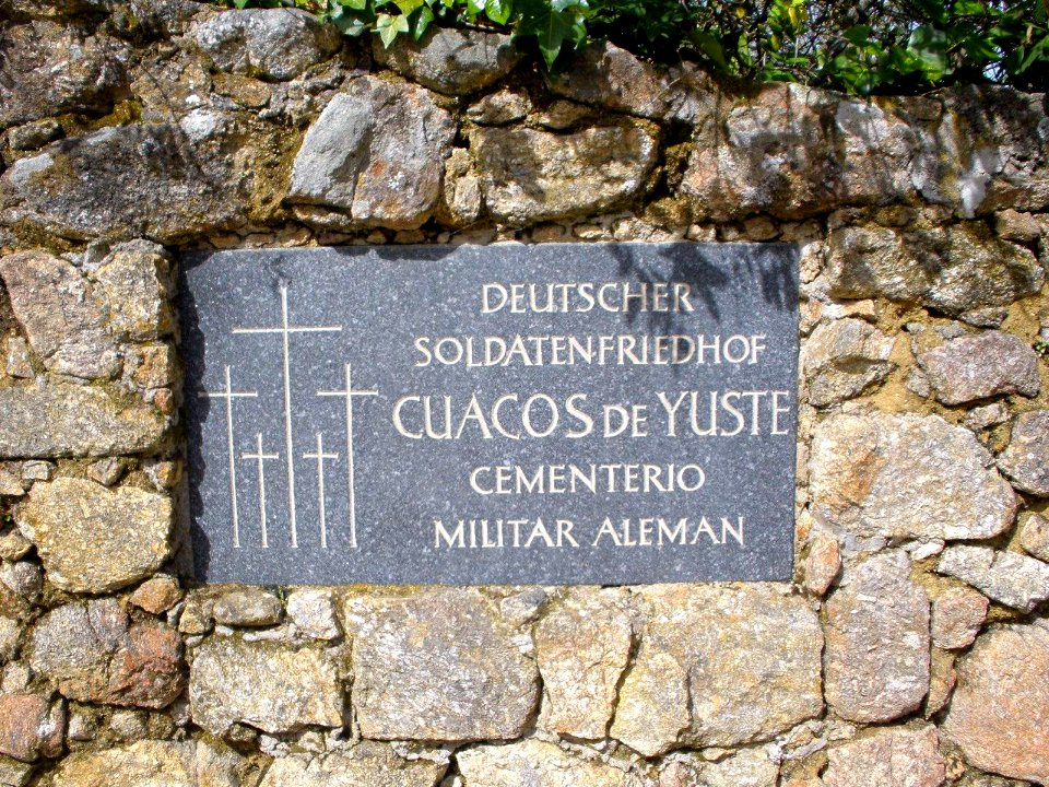 Cuacos de Yuste - Cementerio Militar Aleman 01