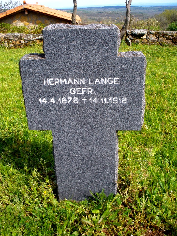 Cuacos de Yuste - Cementerio Militar Aleman 14